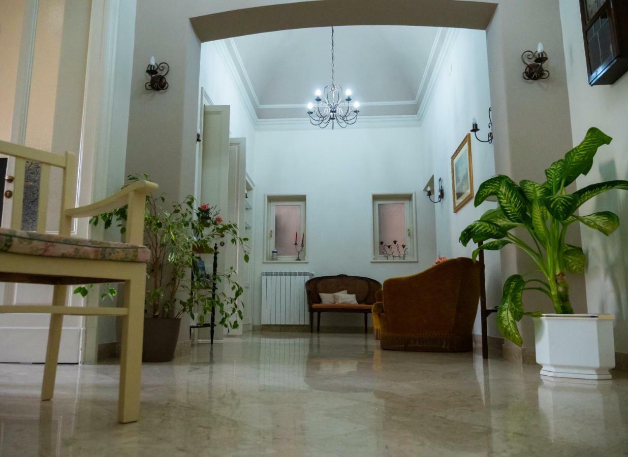 B&B Antico Corso คาตาเนีย ภายนอก รูปภาพ