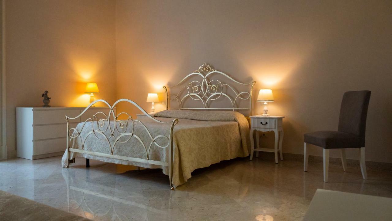 B&B Antico Corso คาตาเนีย ภายนอก รูปภาพ