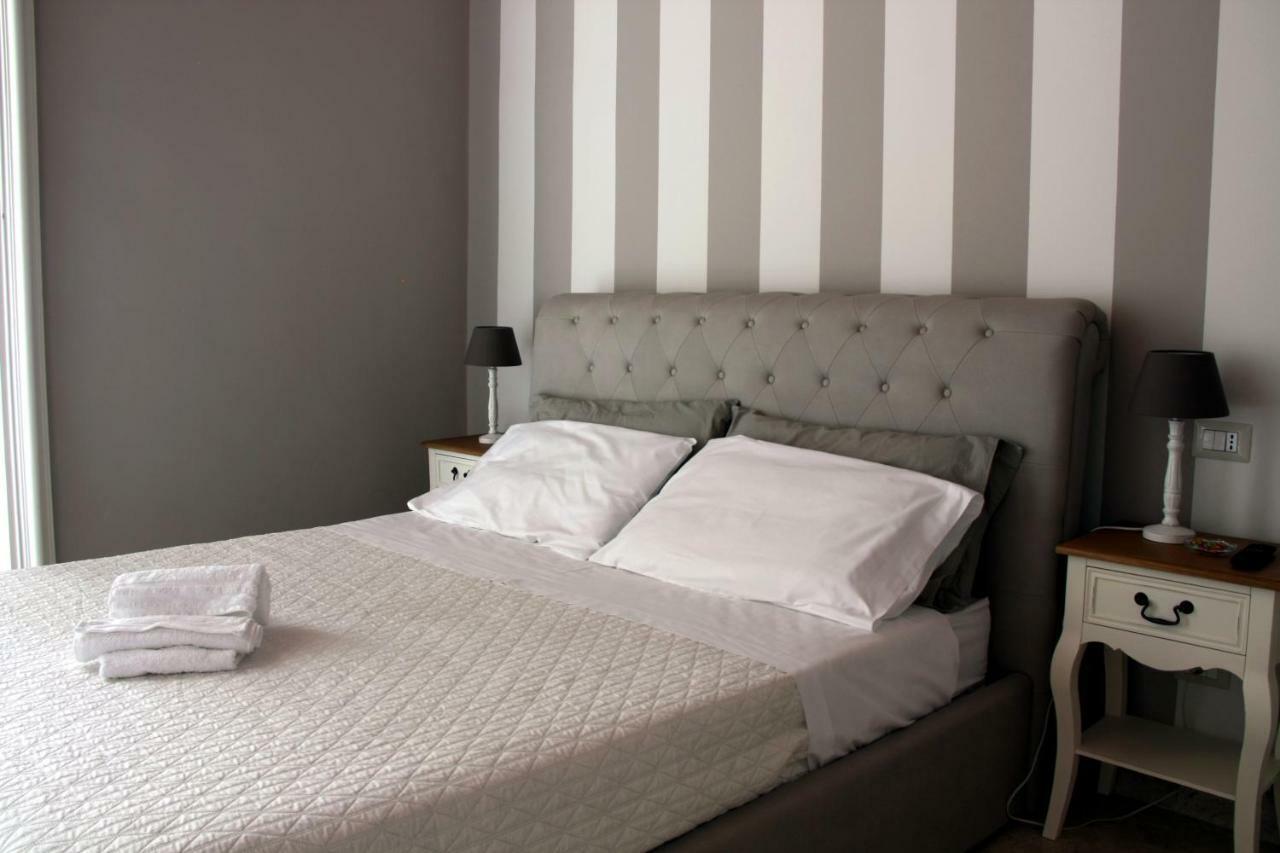 B&B Antico Corso คาตาเนีย ภายนอก รูปภาพ